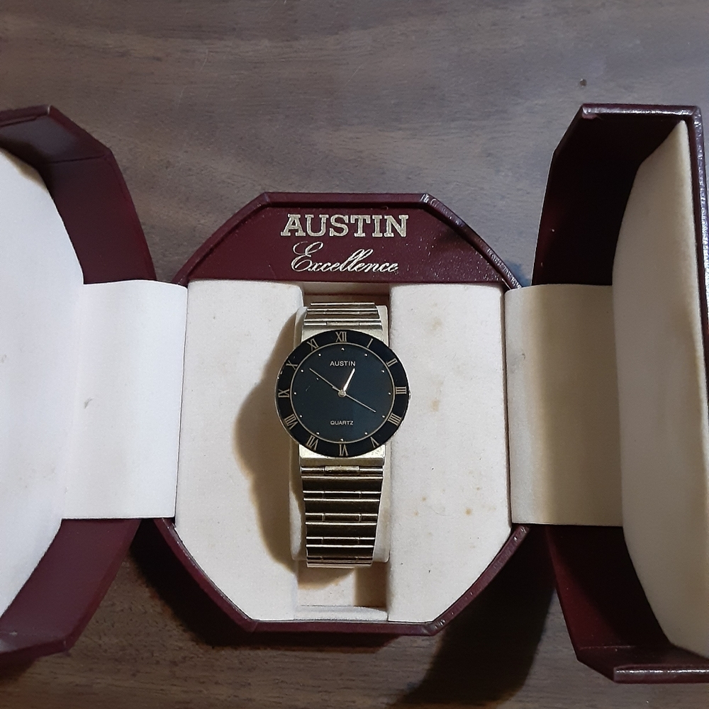 Rare Vintage Austin Mens Quartz Dress Watch